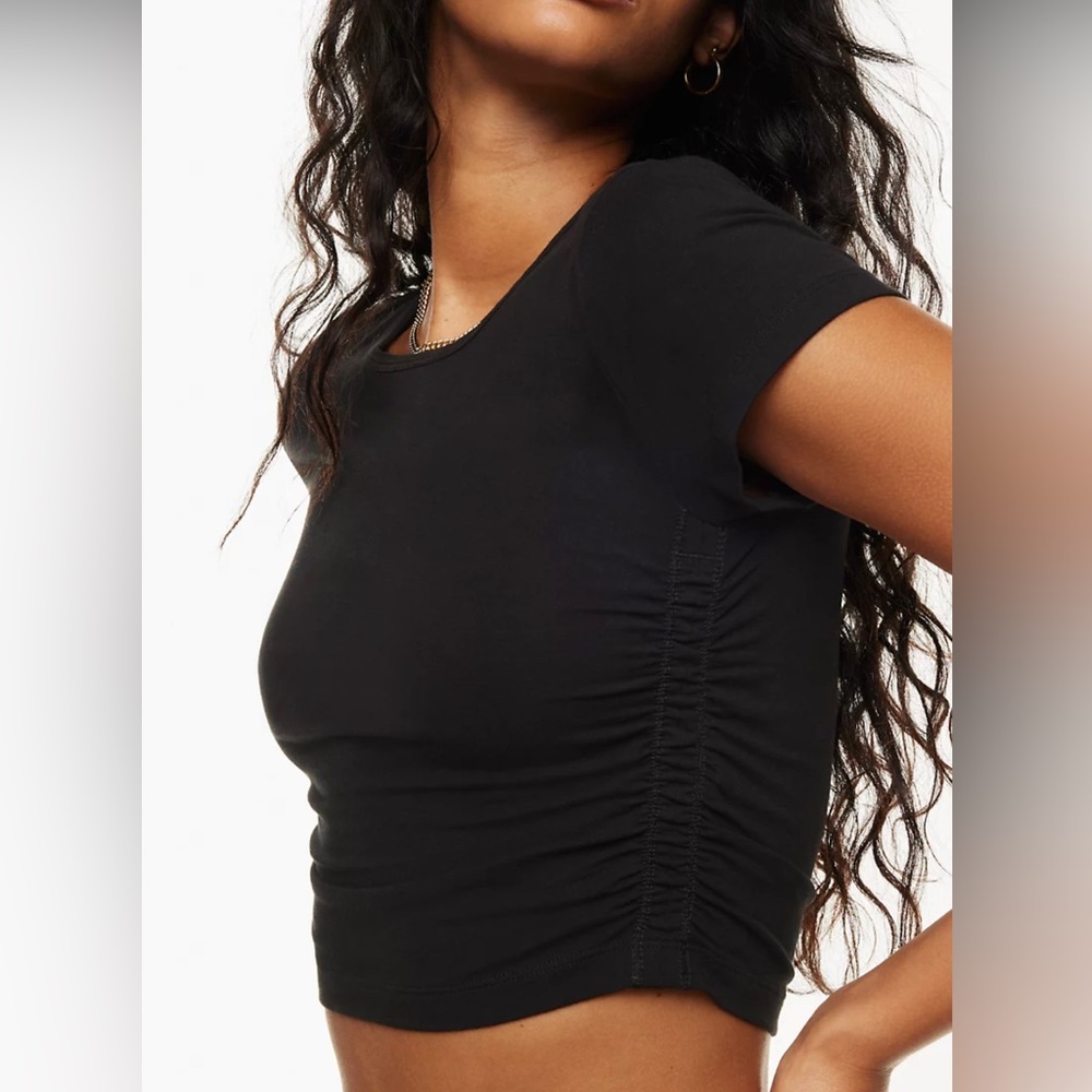 TNA Malibu short sleeve & skirt set sz medium